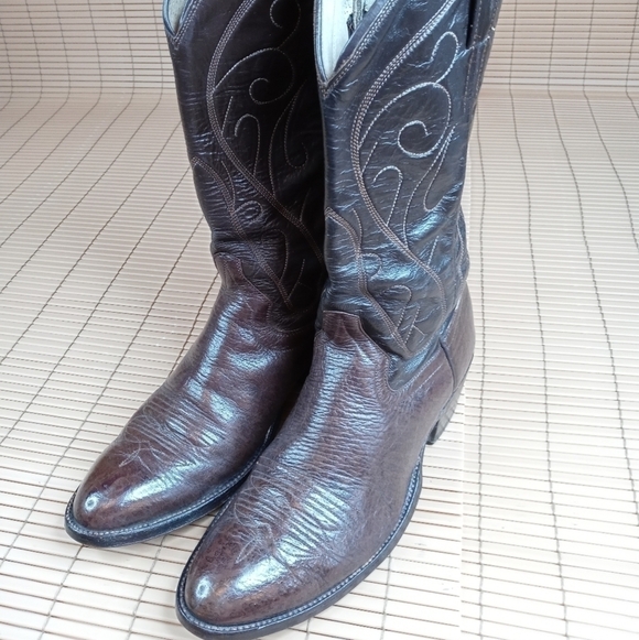 COWTOWN Cowboy Boots 9 D Mens Brown BULLHIDE Leath main image 8